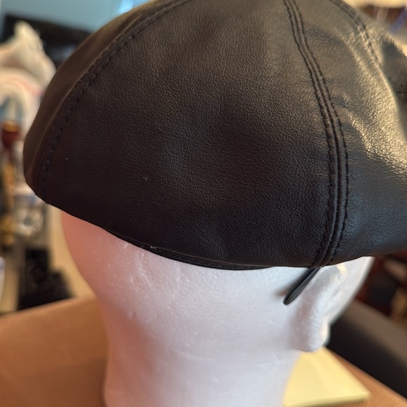 Leather Cap - Picture 6 of 10